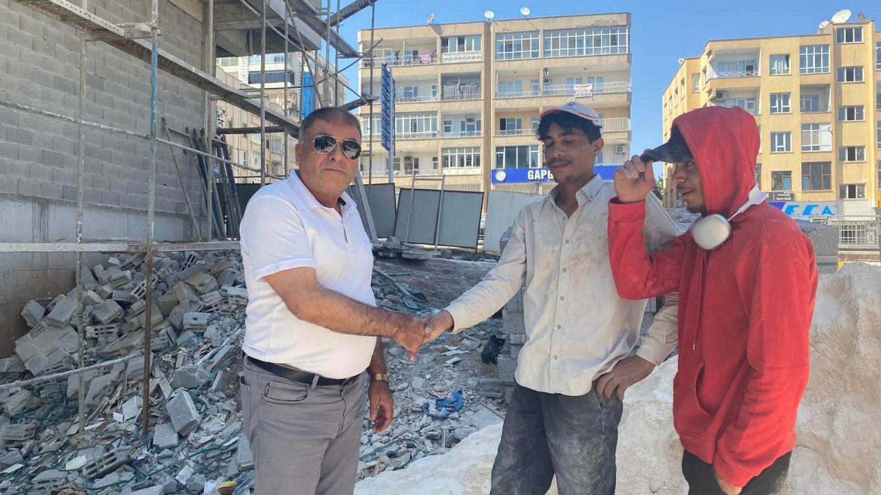 ANAP'tan Sahada Yoğun Mesai: Halil Güneş Esnafla Buluştu