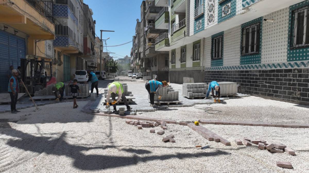 Eyyübiye’de Yol Yapım Seferberliği Hız Aldı